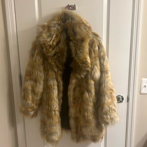 ASOS faux fur coat size 10 US. 
Great condition, worn 3 times